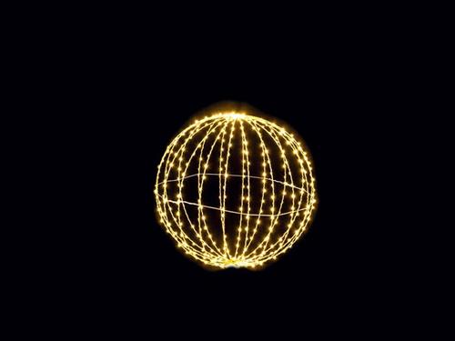 SFERA LUMINOSA C/300 LED L.CALDA C/TELEC. D40 220V IP44 ORO